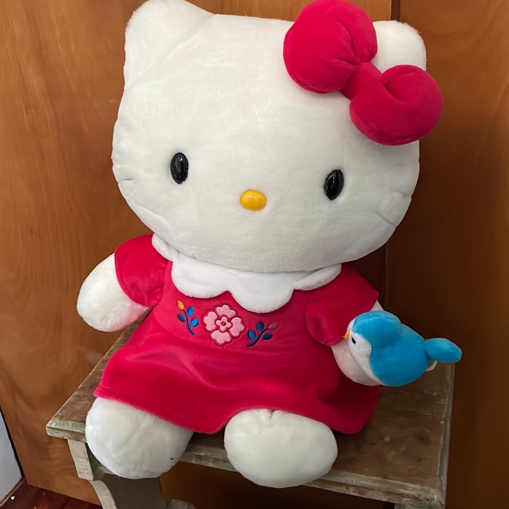 Hello Kitty Sanrio Plush 2001